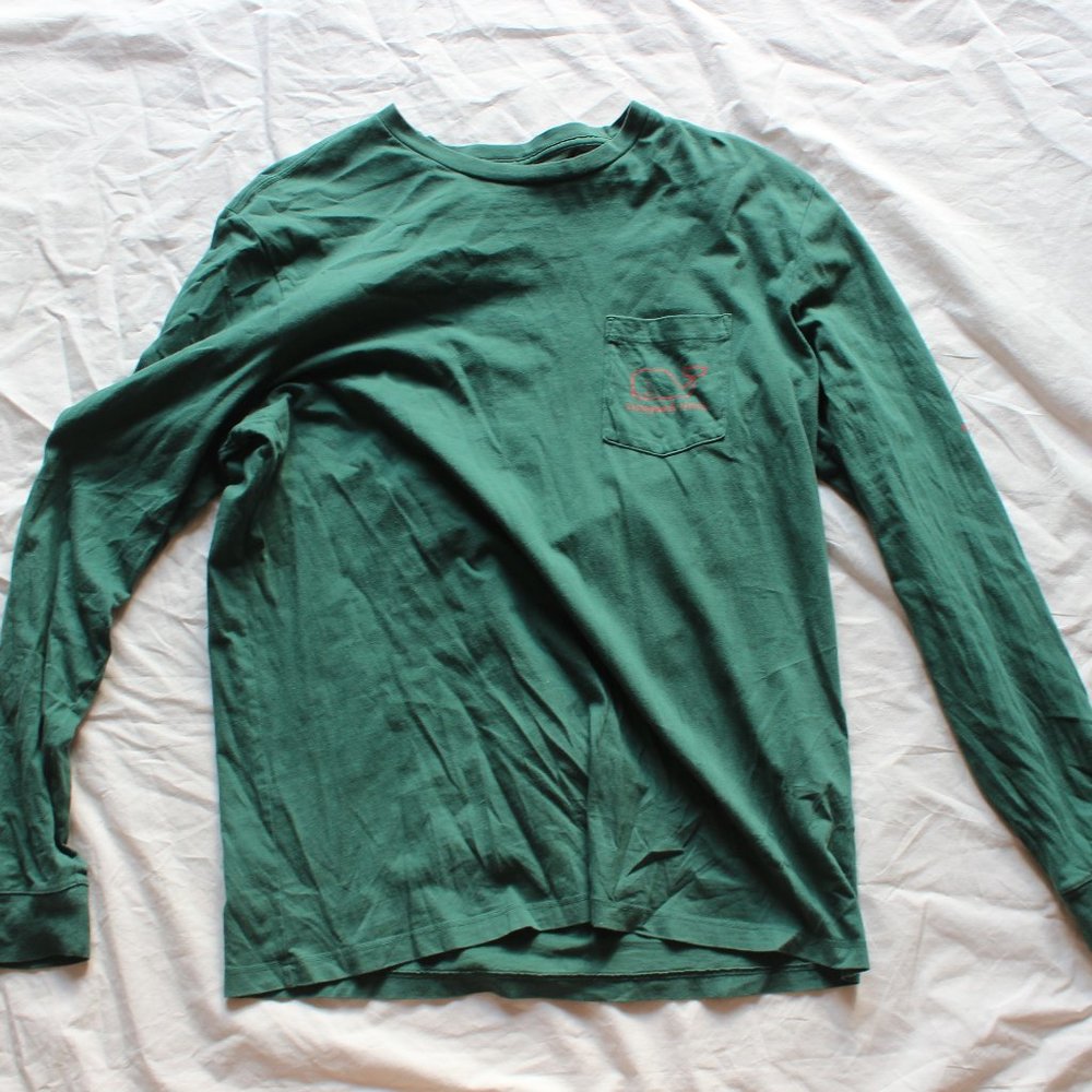 Vineyard Vines Christmas themed long sleeve